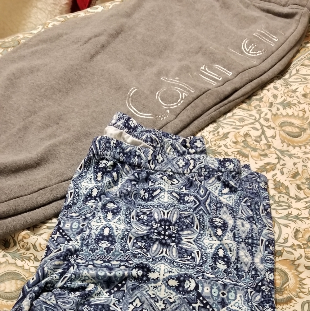 Capri  Calvin Klein  sweats & leggings